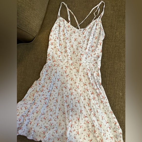 Garage Dresses & Skirts - Garage floral dress light blue. fit and flare style.